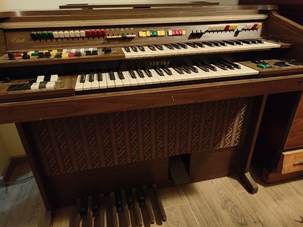 Yamaha Electone C55