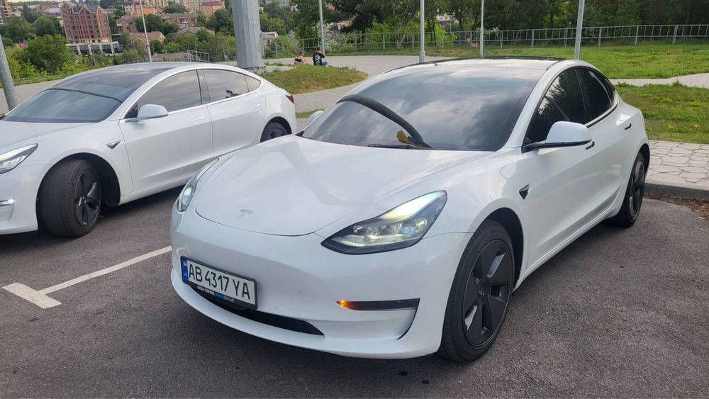 Tesla Model 3 2021