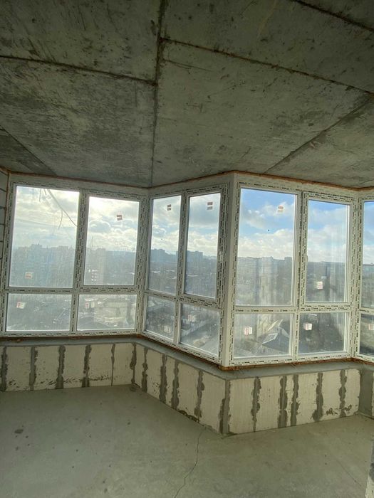 Пропонується до продажу 2-х кімнатна квартира в центрі. Лариса