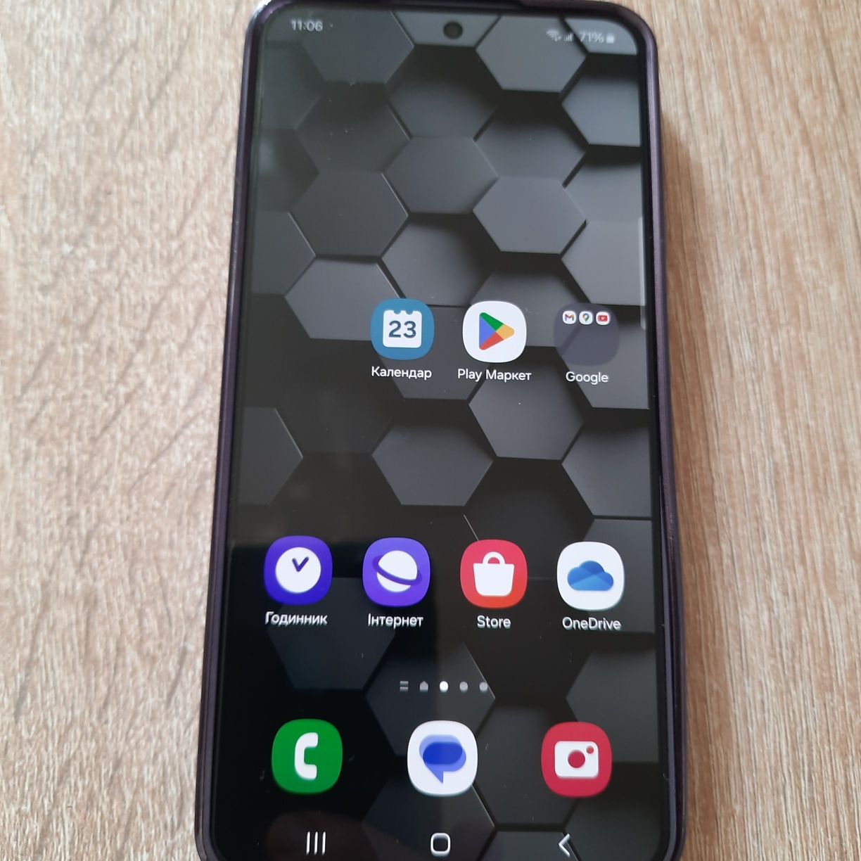 Samsung  s24   8/128