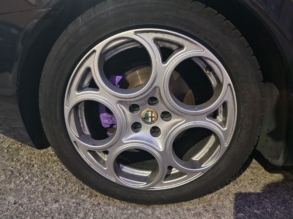 Jantes 17 Alfa Romeo GTA com pneus novos