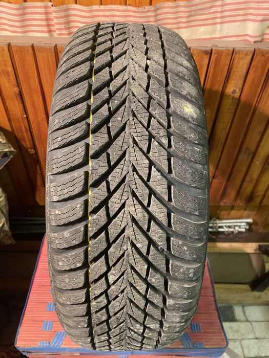 Зимова гума Nokian Snowproof 2 комплект 4од.