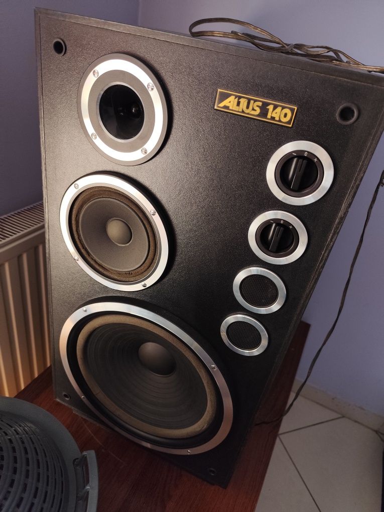 Kolumny Altus 140