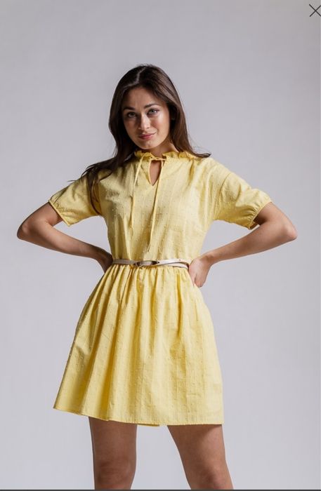 Продам пакет жіночих речей