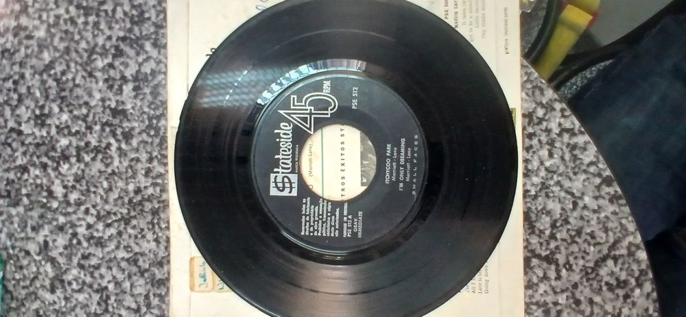 Small faces single