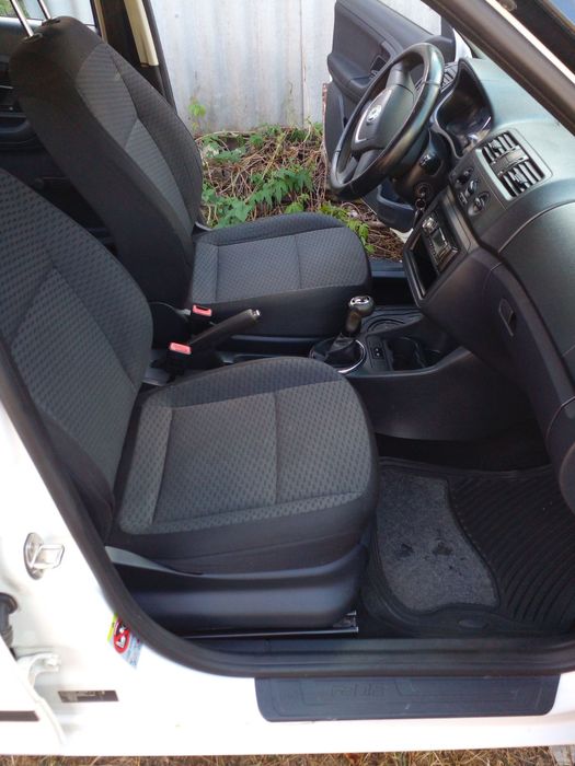 Skoda fabia  2011