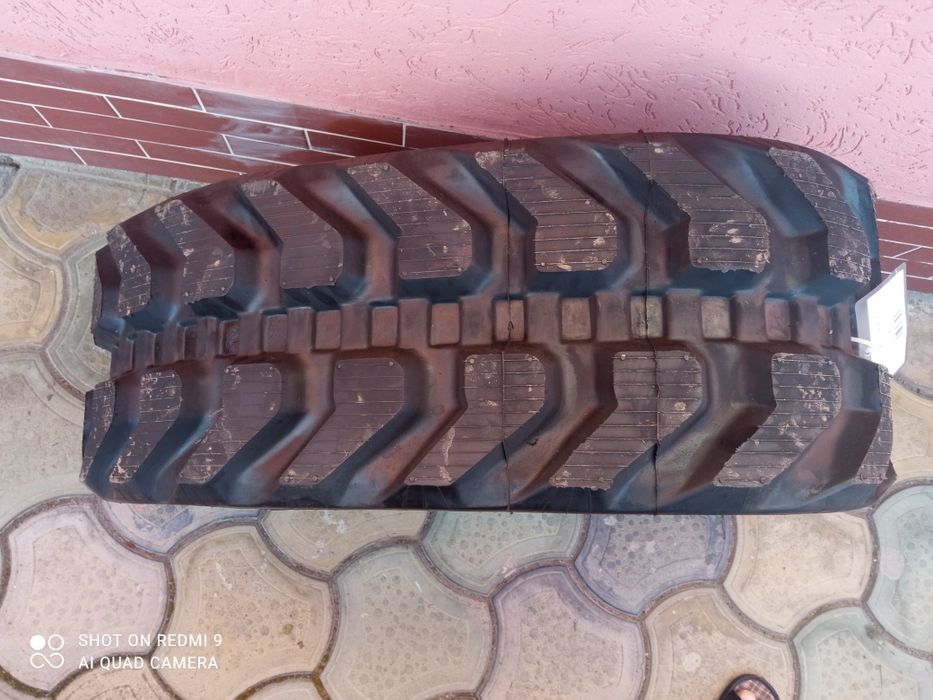 Гусениця до міні екскаватора є в наявності