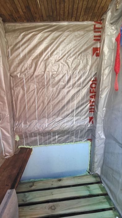 Продаж будинку в ближньому пригороді. Торг.