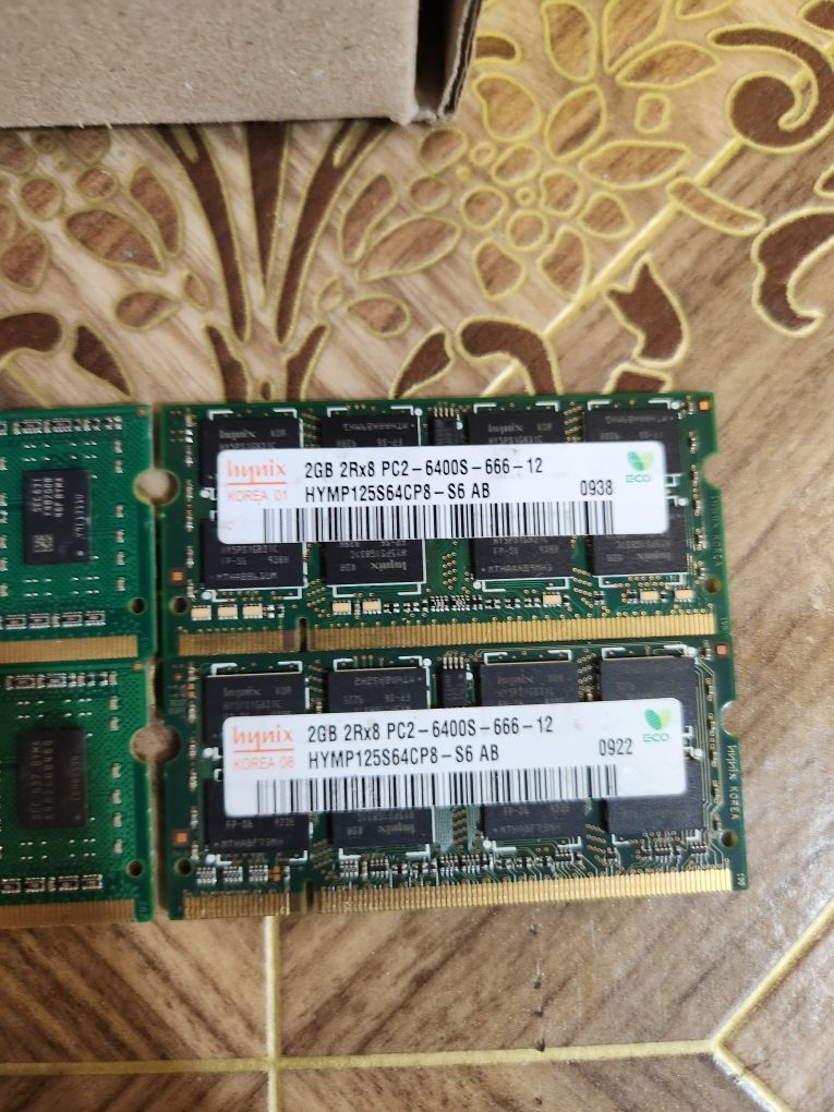 Оперативна пам'ять ОЗУ, оперативка, DDR3, DDR2, замена, установка.