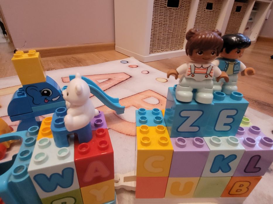 Duplo   lego  ciężarówka abc  oraz zoo pociąg