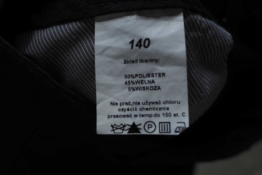 Garnitur XS na komunię szyty na miarę BEZ BUTÓW NA ZDJĘCIU!