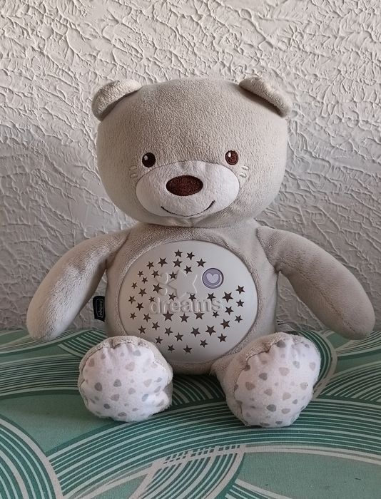 Miś Chicco z pozytywką i projektorem gwiazdek