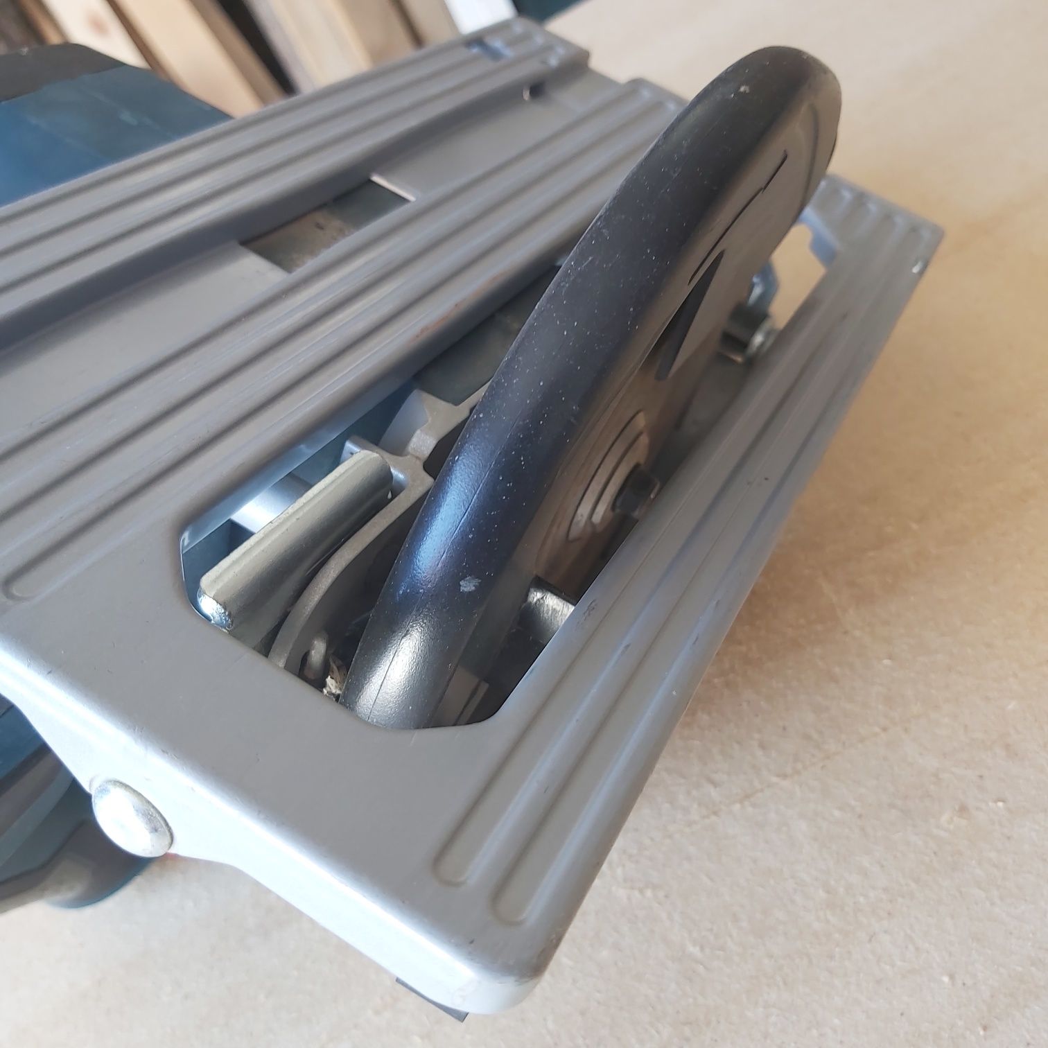 Циркулярна пила bosch gks 18 v-li