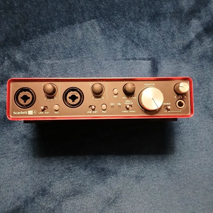 Аудіоінтерфейс Focusrite Scarlett 2i4