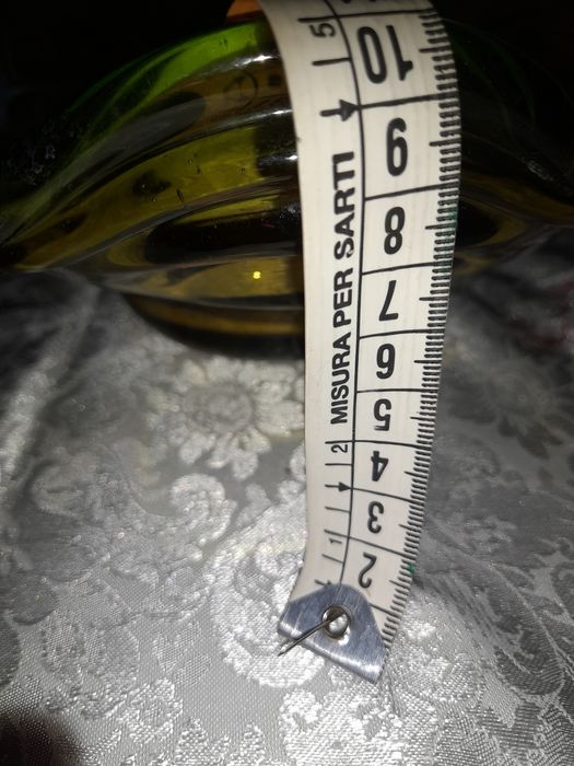 Ваза з гутного скла лимонно- зеленого коліру