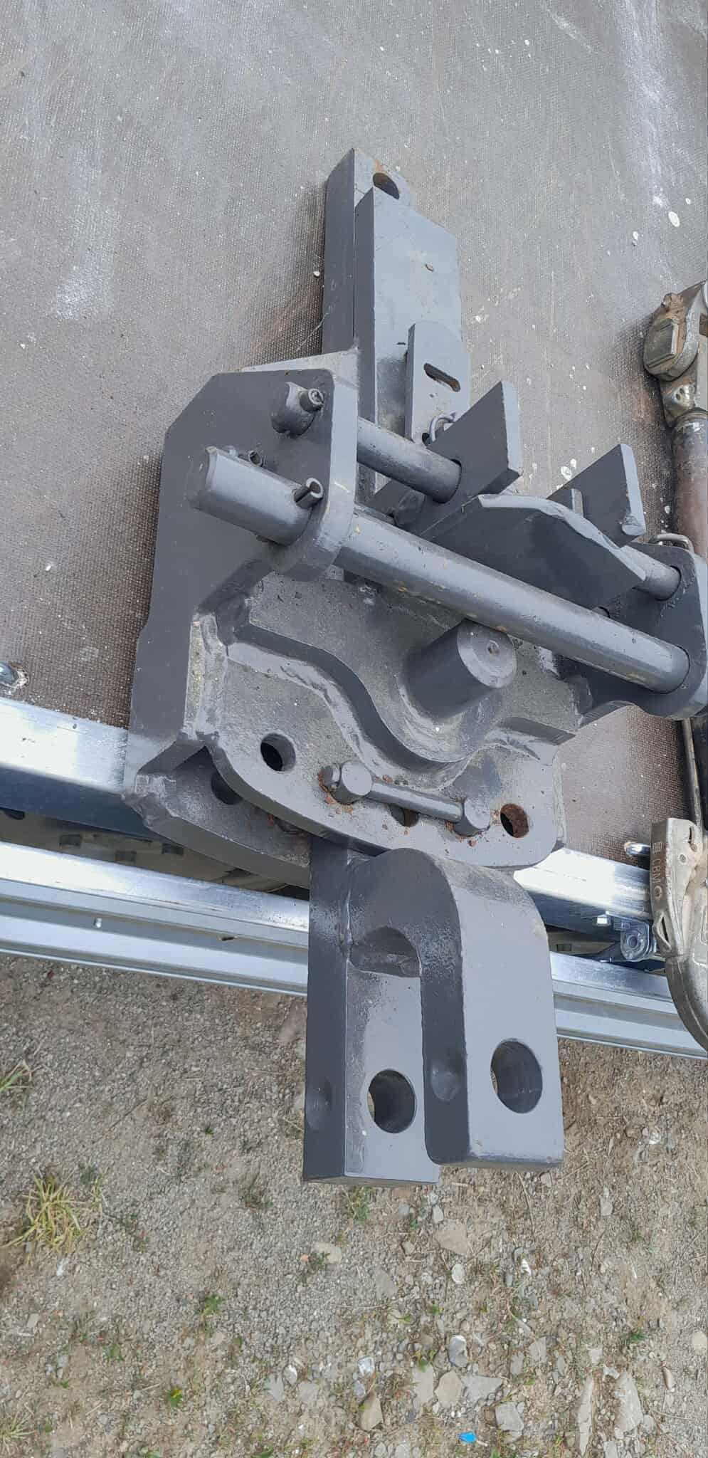 Zaczep John Deere Fendt Deutz-Fahr Automat Polowy Piton Fix Łącznik NH