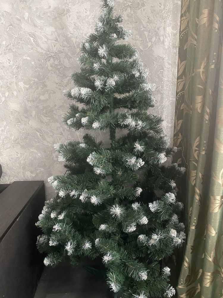 Ялинка штучна 180