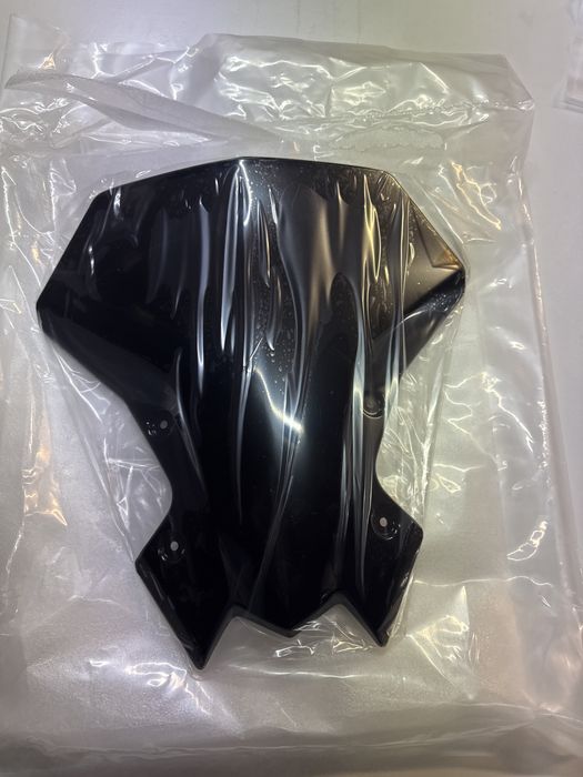 Szyba  Owiewka Osłona Kawasaki duża oryginał   Z650 20+   Nowa!!  F3