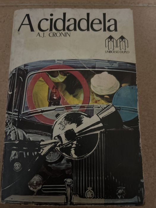 A citadela  A.Crown