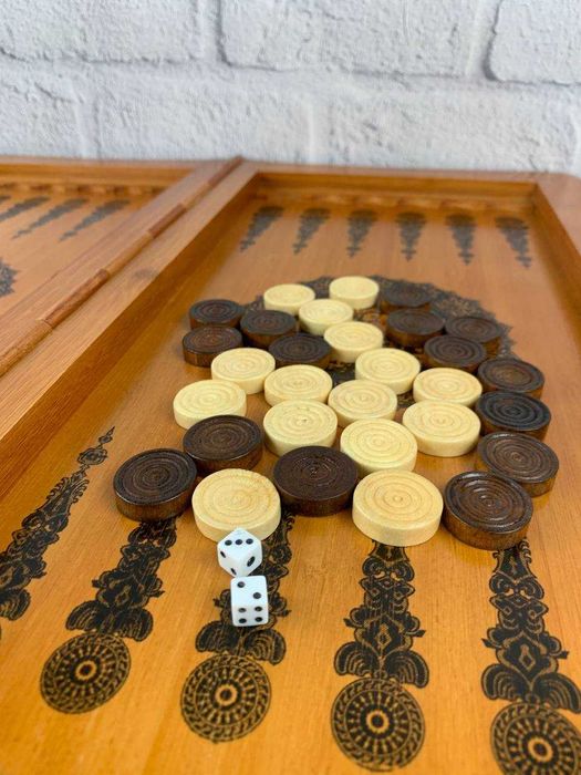 Нарди дерево з зображенням Башні, 45х45 см+шахмати 3в 1