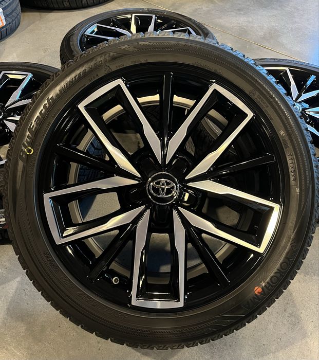 Nowe Oryginalne 17 Koła Zimowe Toyota Corolla 225/45R17 Yokohama 2024