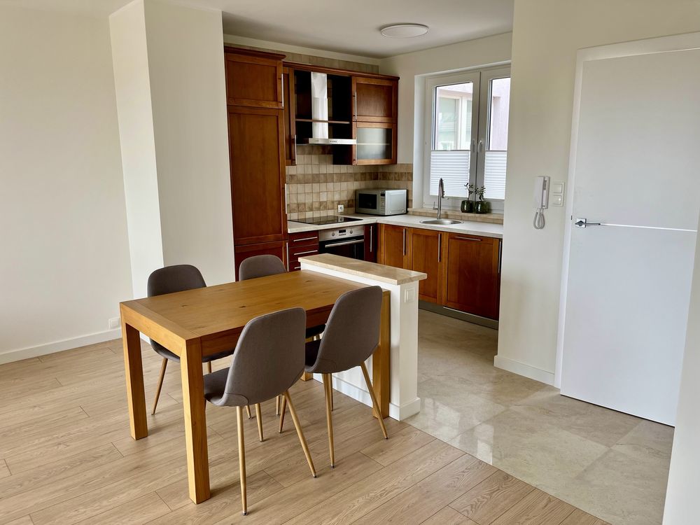Mieszkanie blisko GUM, wzgórze Focha/Apartment near Medical Univ,Focha