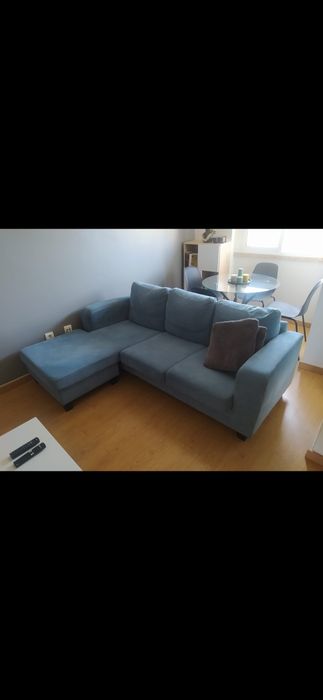 Sofa de tecido azul
