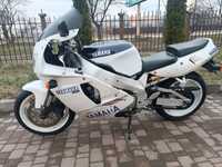 Мотоцикл Yamaha YZF 750R