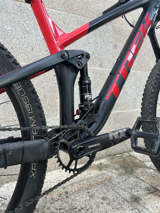 Bicicleta Enduro Trek Top Fuel 8