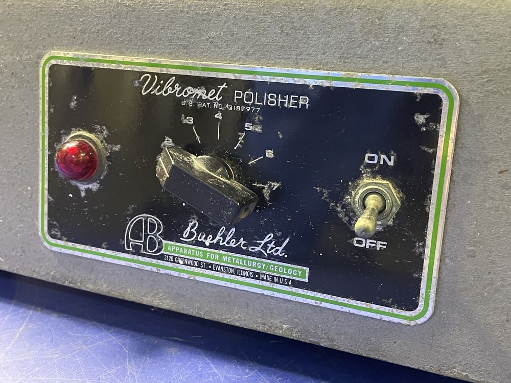 Polerka wibracyjna BUEHLER Vibramet Polisher do metalografii