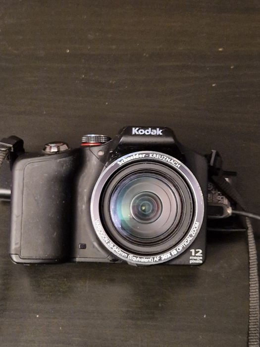 Aparat Kodak  Z 990 Full Hd