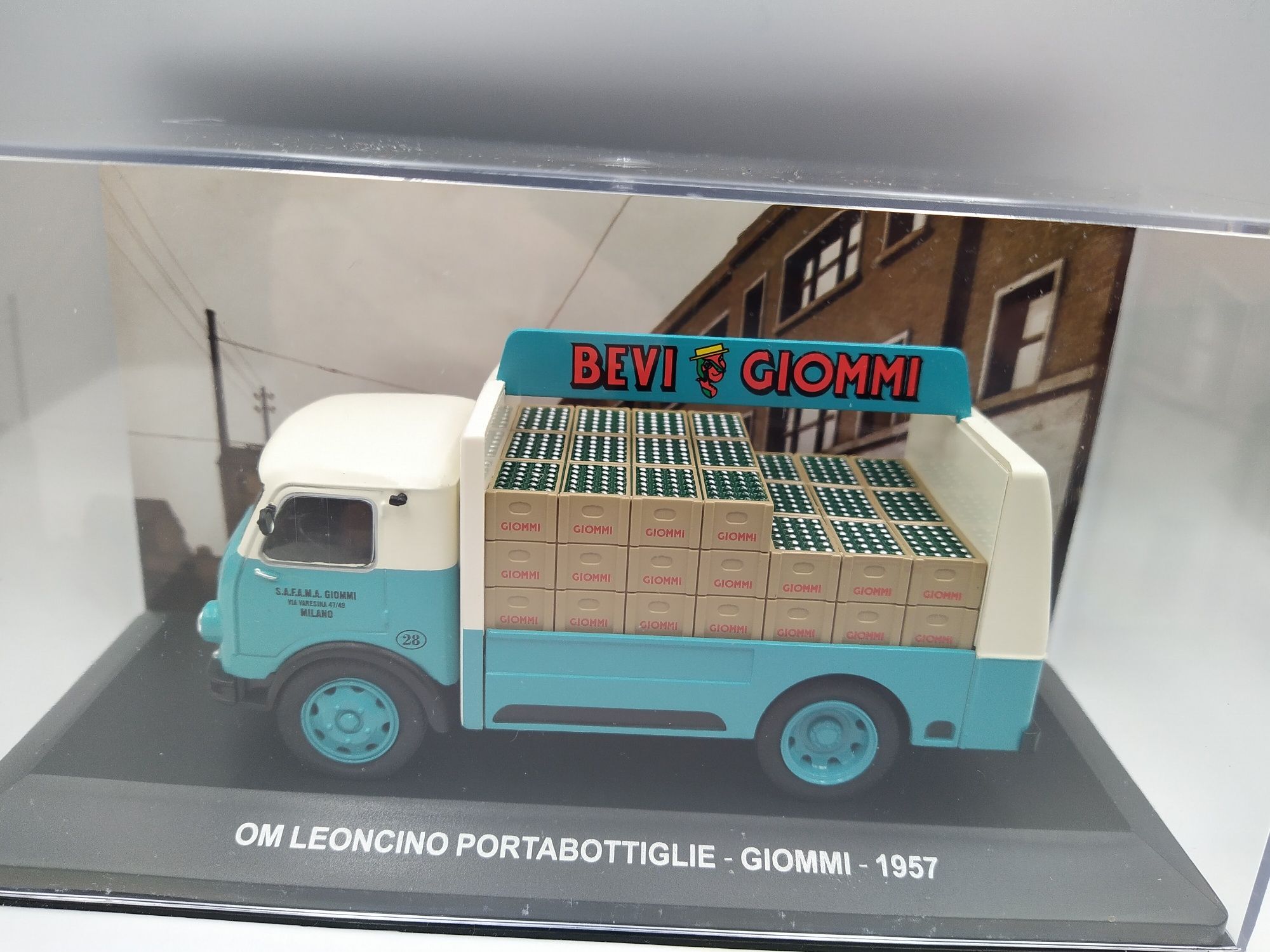 OM leoncinio Portabottiglie Giomi Eaglemoss Altaya 1:43