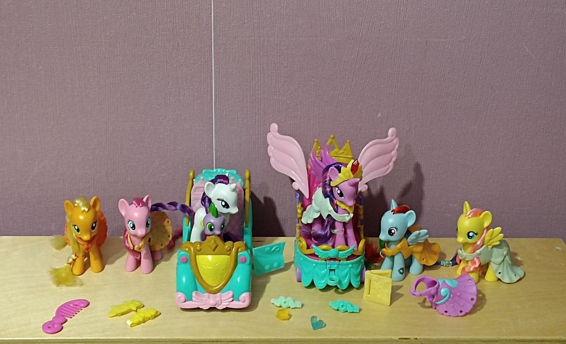 Zestaw MLP Mane 6 Królewski Pojazd Spike akcesoria G4 Hasbro figurka