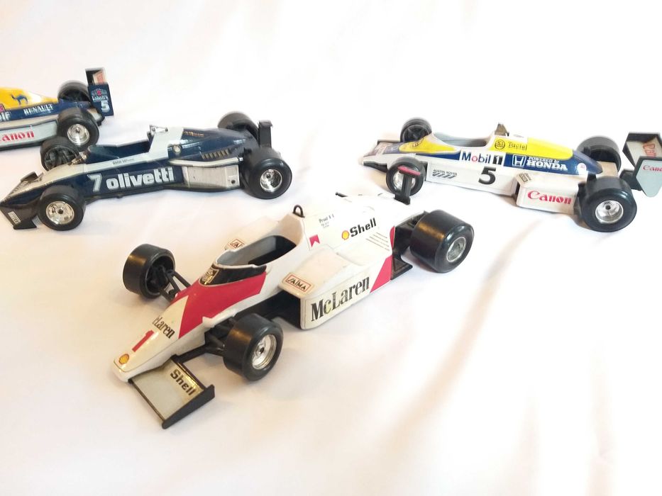 Carrinhos de F1 antigos