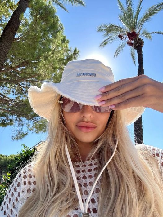 Панама молочного кольору від JACQUEMUS
