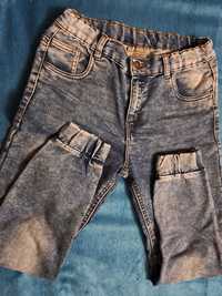 Spodnie jeans 146