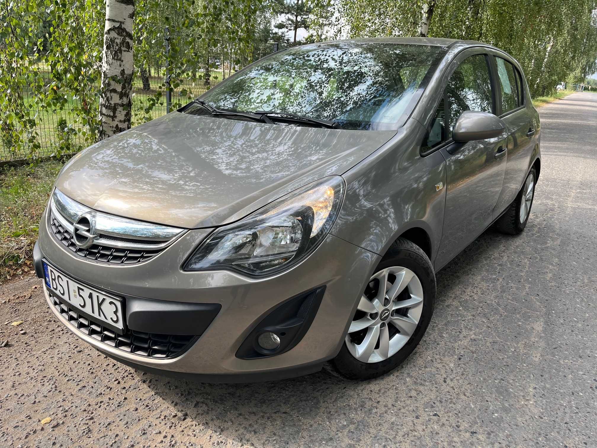 Opel Corsa 2014  Klimatyzacja Skóra Alu Felgi
