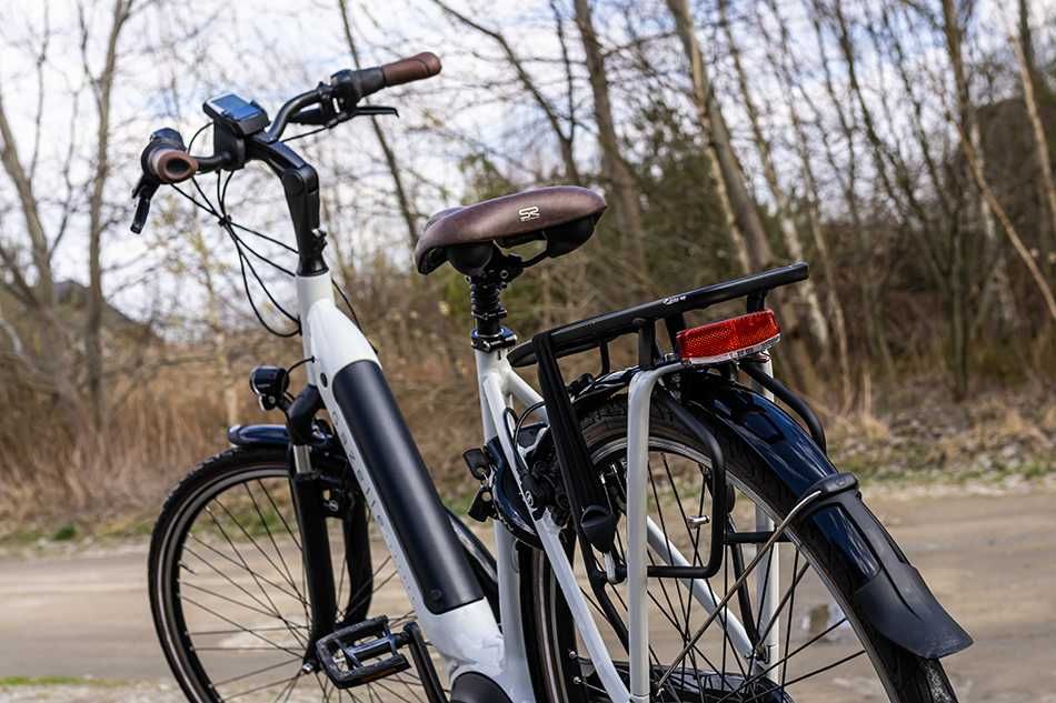 Grenoble C7+ Bosch Active Line / Exclusive wersja / Biała / ---//