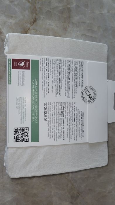 Dżersejowe poszewki na poduszki z gumką