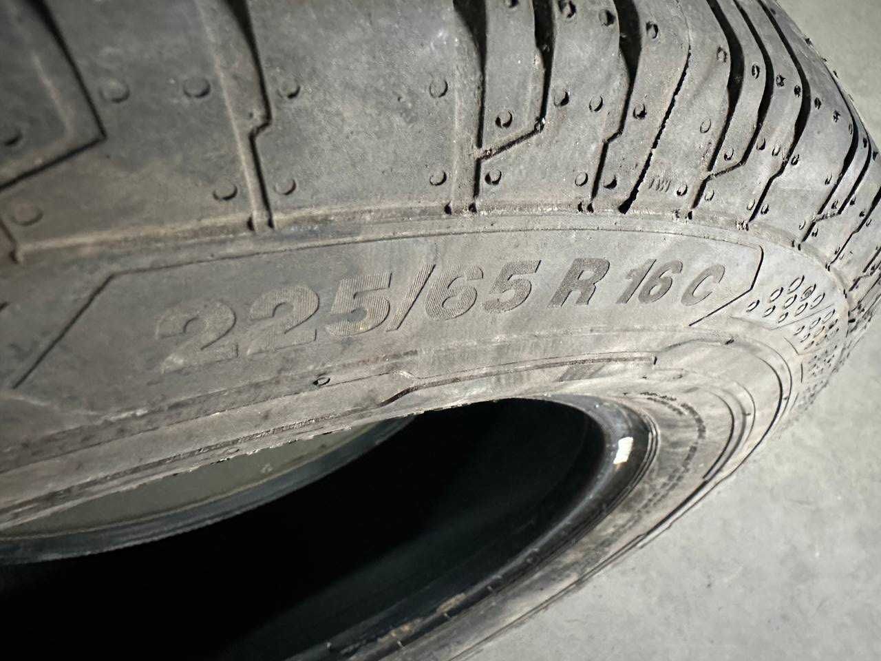 Літні шини /шины летние 225 65 R 16С Контінеталь Continental