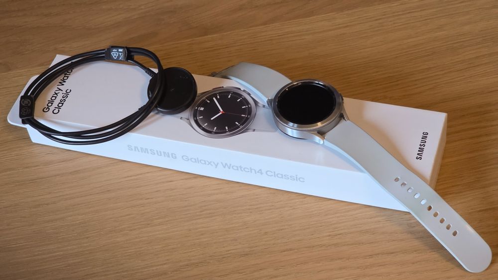 Samsung Galaxy Watch 4 Classic 46mm LTE WIFI SM-R895F srebrny