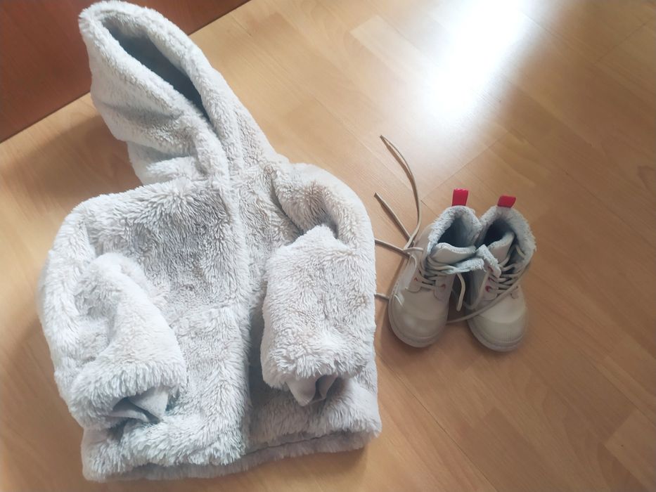 Śliczna pufferka, kurtka jesień/zima r. 92/98 beżowa