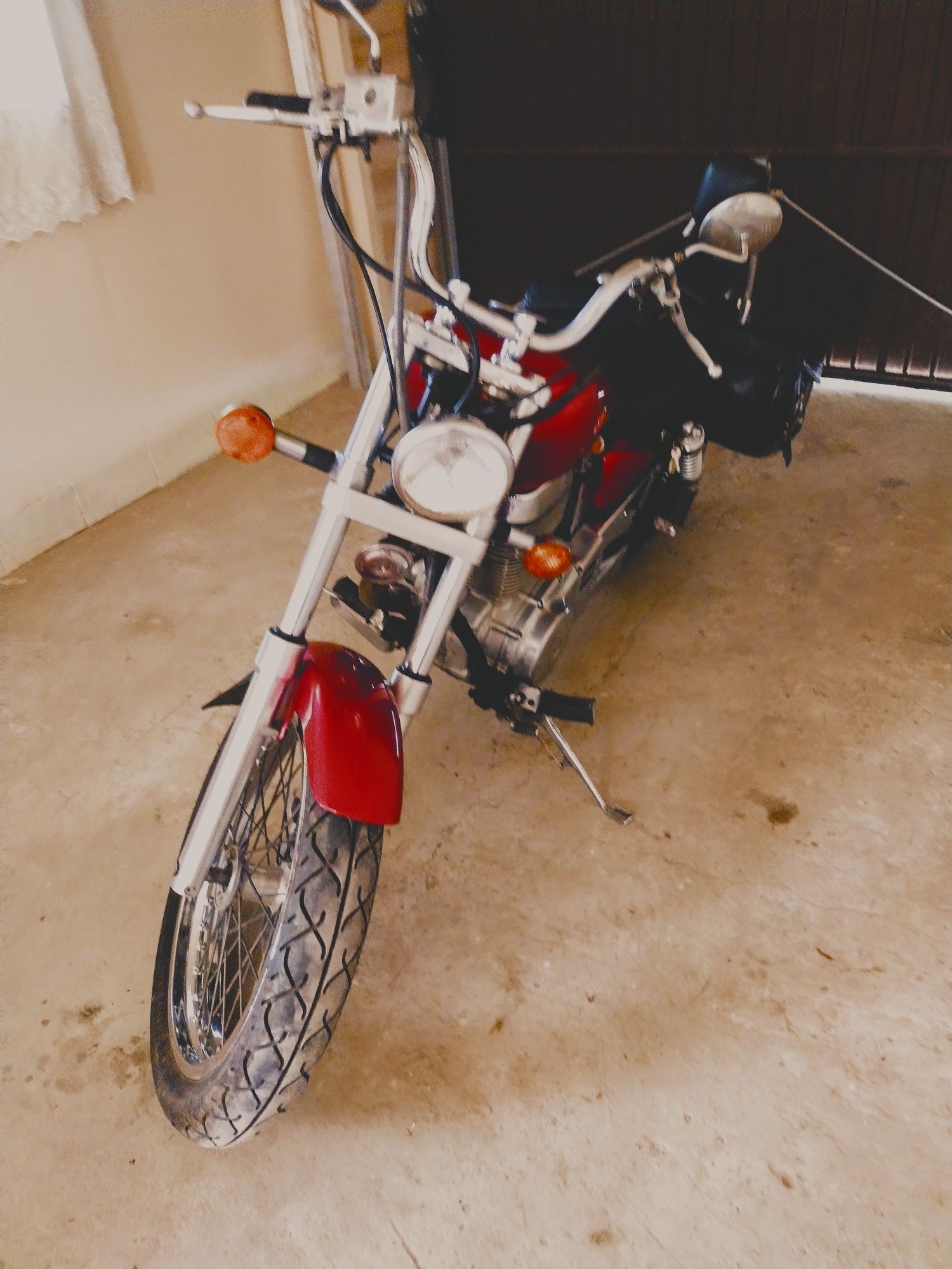 Suzuki chopper 650