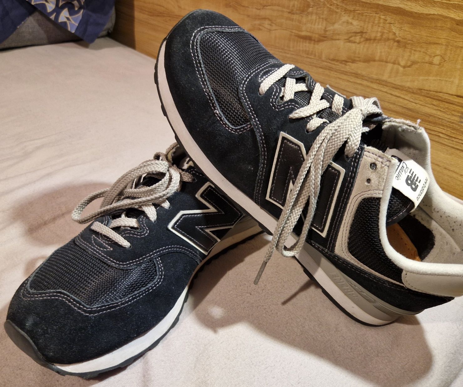 Tenis New Balance 574 s/ novos n 45
Excelente estado
Igu