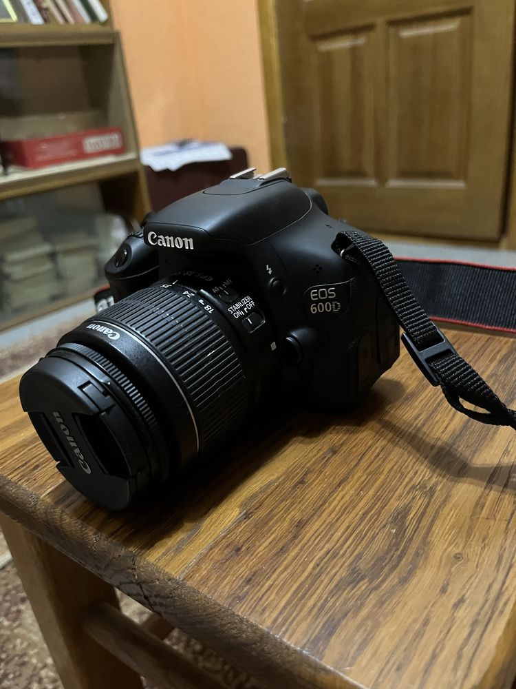Canon eos600d майже новий!