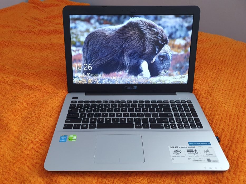 Laptop do gier Asus f555l, intel i7, 8 GB RAM, 512 SSD, NVIDIA 940 M