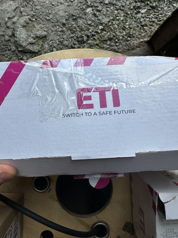 Оригінальні автоматичні вимикачі ETI Словакия