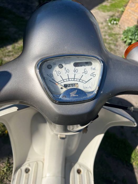 Продам скутер Honda Giorno af 24
