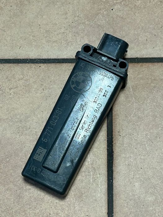 BMW X5 E70 F10 F01 F07 CZUJNIK MODUŁ ANTENA ODBIORCZA RDC 6771043