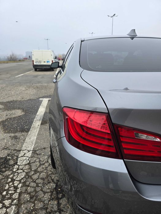 Bmw 528i f10 2011год